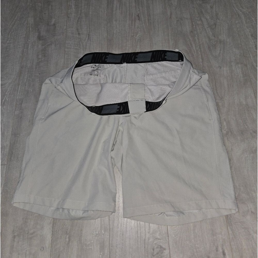 Nike Men’s Golf Shorts Size 40 Gray Dri-FIT Performance Activewear